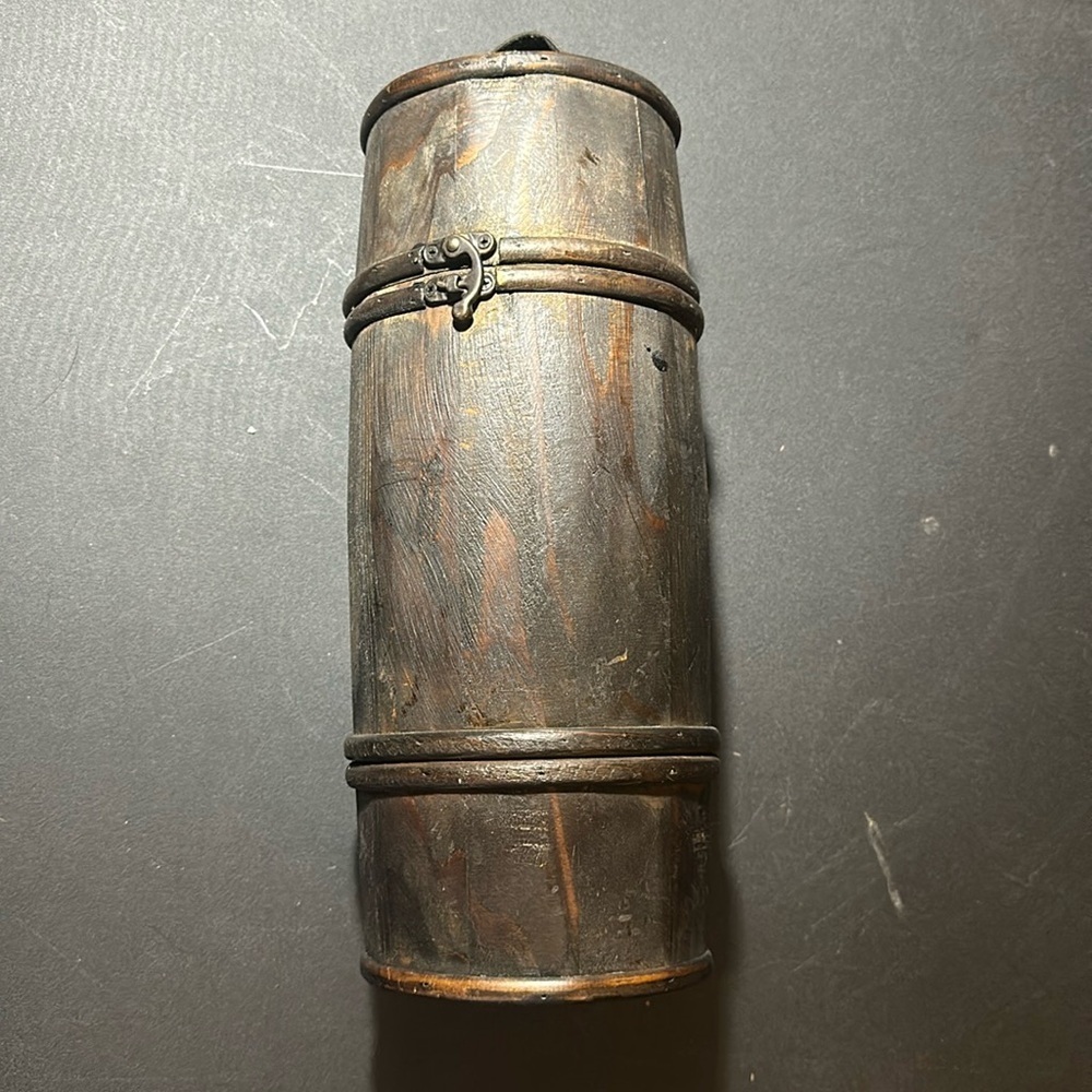 Wine barrel design wooden wine container